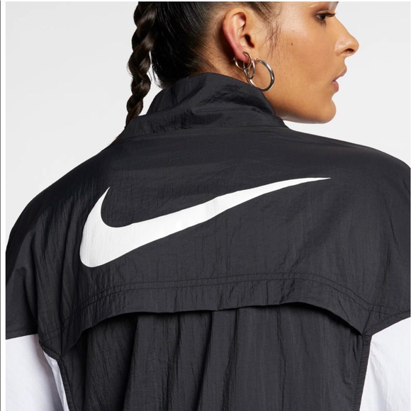 NWT Nike Sportswear Women’s Jacket - Picture 5 of 8